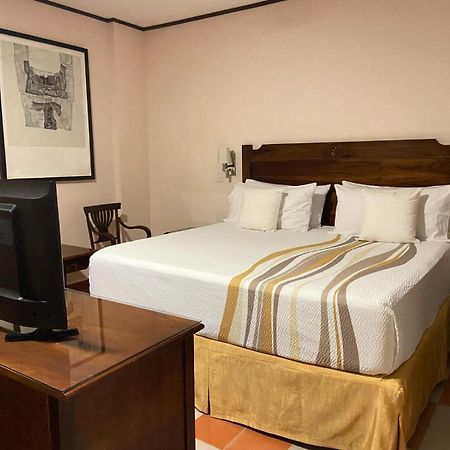 Hotel La Recoleccion León Extérieur photo