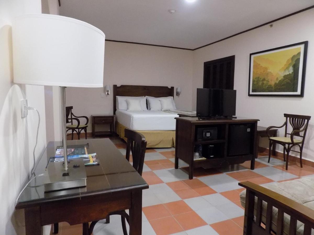Hotel La Recoleccion León Extérieur photo