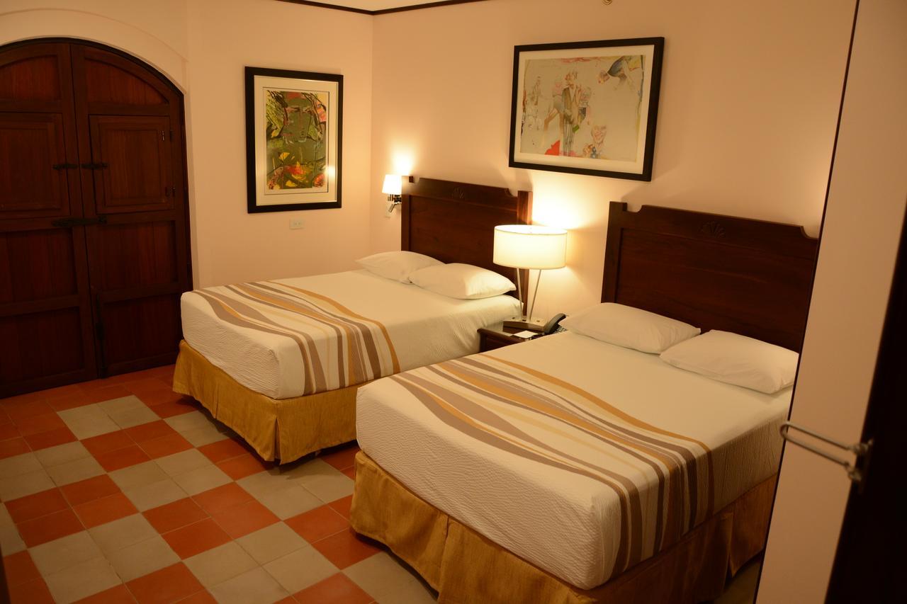 Hotel La Recoleccion León Extérieur photo